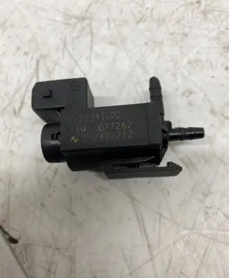 BMW 5 E60 E61 Turbo solenoid valve 1742712 72234100 07T262