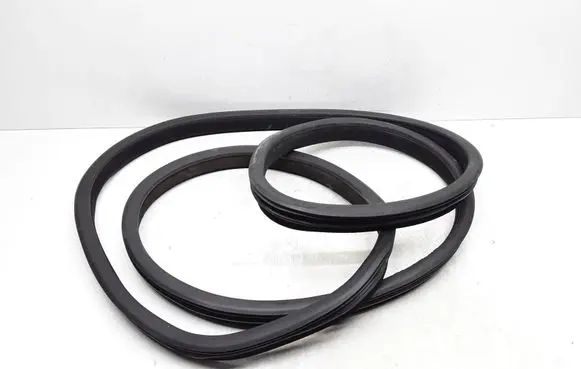 Mercedes-Benz ML W164 Front door rubber seal 