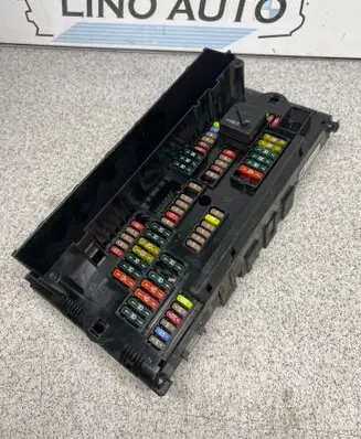 BMW 5 F10 F11 Fuse module 9252815 317033442 02240230
