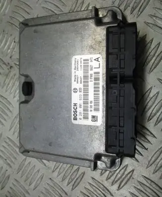 Opel Vectra C Engine control unit/module ECU 0281001633
