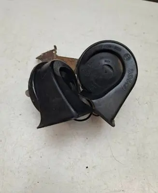 Citroen C4 I Horn signal E9011157