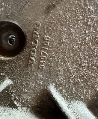 Volvo V70 Generator/alternator bracket 9497108
