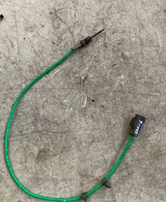 Ford Ranger Exhaust gas temperature sensor AV6112B59BA
