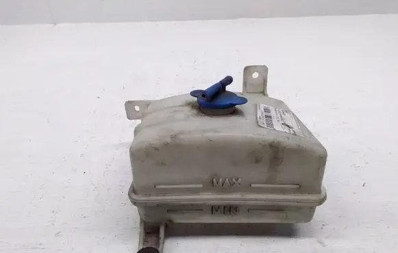 KIA Carens I Coolant expansion tank/reservoir 0K2KB15350