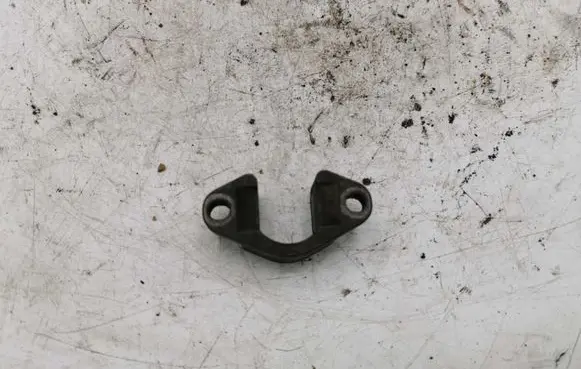 BMW 3 E46 Fuel Injector clamp holder NOCODE