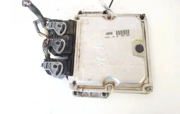 Fiat Ulysse Engine control unit/module 0281011522 va6zfe07edc15