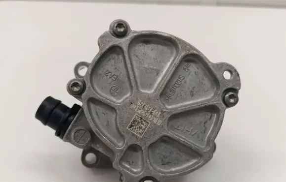 Mercedes-Benz GLC C254 Vacuum pump