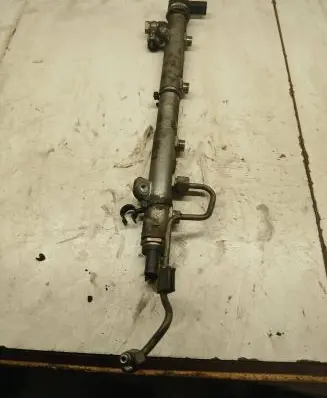 Mercedes-Benz Sprinter W906 Fuel main line pipe A6460701895 0445214167
