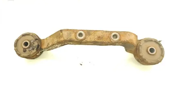 Lexus RX 330 - 350 - 400H Rear differential/diff mount bracket 
