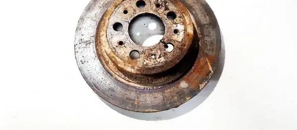 Volvo V70 Rear brake disc neventiliuojamas
