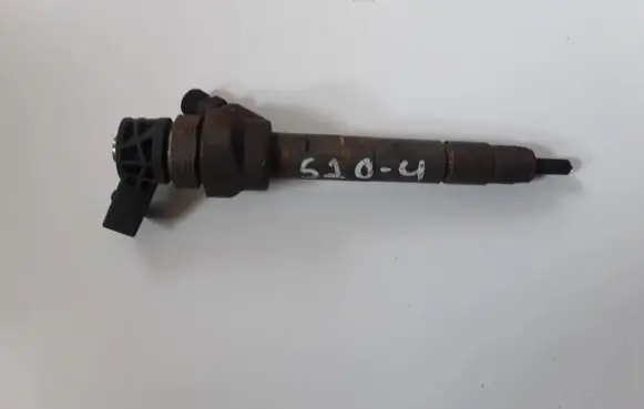BMW 5 F10 F11 Fuel injector 7810702