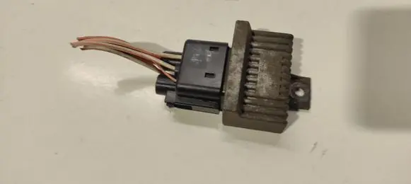 Renault Scenic II - Grand scenic II Glow plug pre-heat relay 7700115073