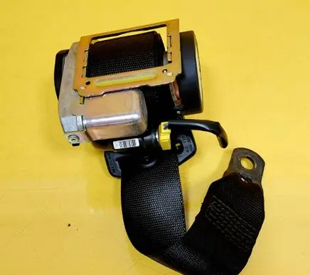 Mercedes-Benz A W168 Rear seatbelt 109R028V