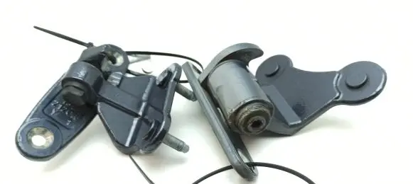 Rear door hinge set