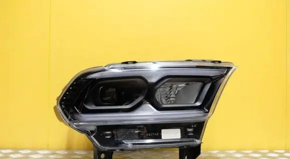 Dodge Durango Headlight/headlamp 68433782AE 2811