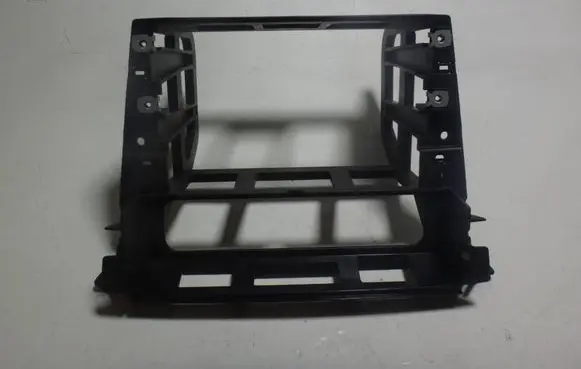 BMW 3 E90 E91 Radio/GPS head unit trim 7120414