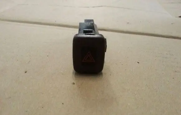 Volvo S80 Hazard light switch