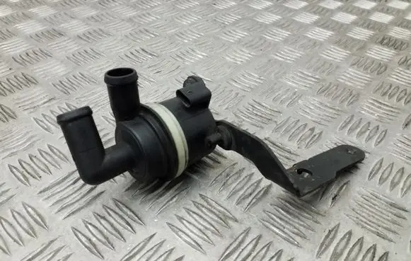 Volkswagen PASSAT B7 Electric auxiliary coolant/water pump 5N0965561A 1K0121093BP