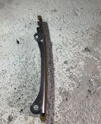 Nissan Primera Slide rail for timing chain 