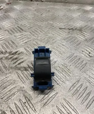Toyota RAV 4 (XA30) Electric window control switch 8481005080