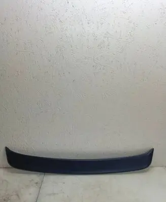 Tailgate/trunk spoiler