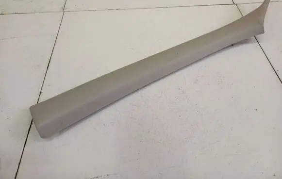 Peugeot 207 (C) pillar trim 9659275777