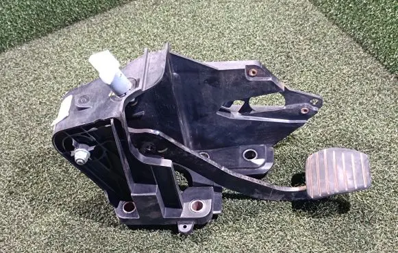 Brake pedal