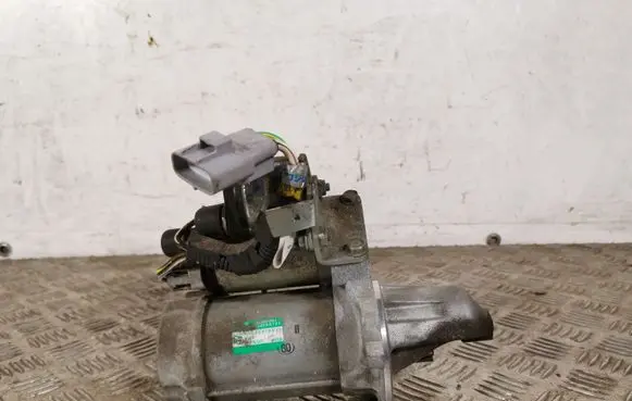 Subaru Forester SJ Starter motor 24037AA250 4280008411