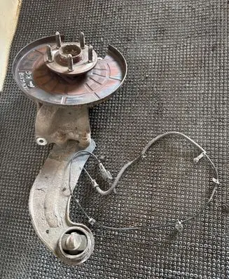 Opel Insignia A Rear wheel hub 