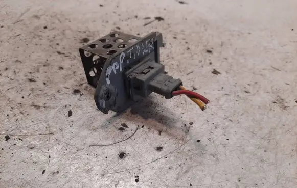 Peugeot Partner Coolant fan relay 9641212580