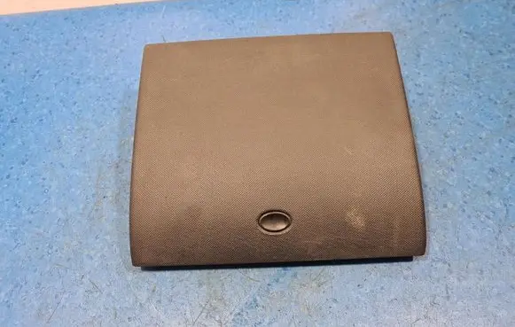 Ford Galaxy Glove box