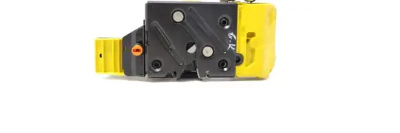 Volvo XC70 Rear door lock 8350552