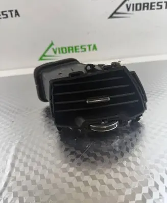 KIA Sportage Dashboard side air vent grill/cover trim 974903W000