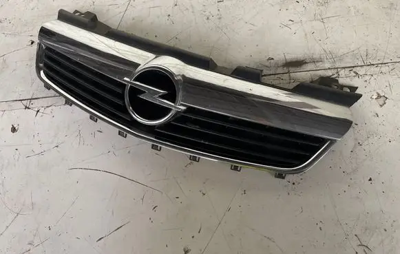 Opel Zafira B Front bumper upper radiator grill 13136136