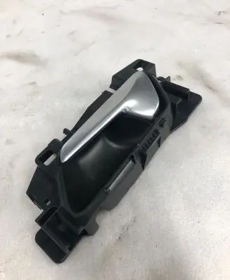 Opel Grandland X Rear door interior handle 98201552w