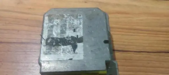 Nissan Primera Airbag control unit/module 988207j700 0285001329