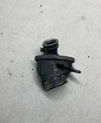 Mercedes-Benz C W204 Intake resonator A6460981007