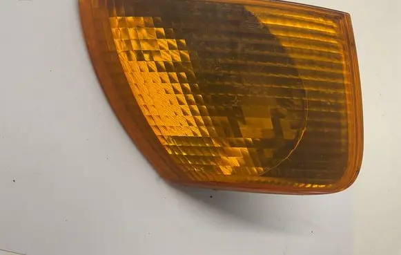 Volkswagen PASSAT B5 Front indicator light 3B0753050