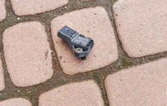Volkswagen Polo V 6R Air pressure sensor 0261230267