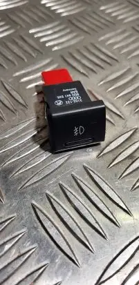 Fog light switch