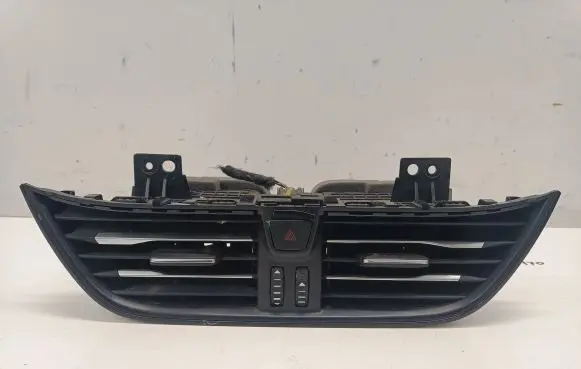 Ford Focus Dash center air vent grill JX7B19K617AG3