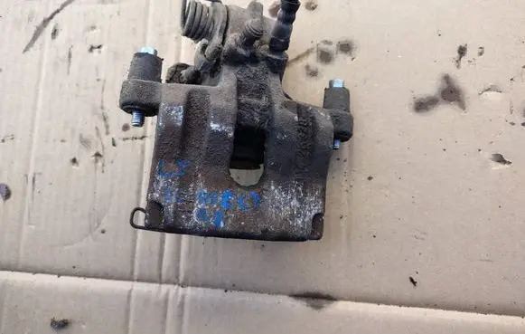 Rear brake caliper