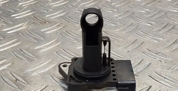 Toyota RAV 4 (XA30) Mass air flow meter 2220430010