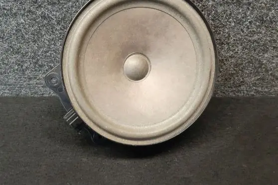 Audi A2 Front door speaker 8Z0035411