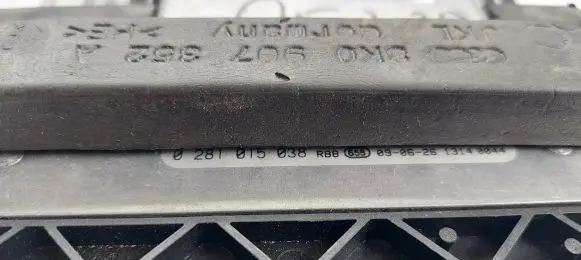 Audi Q5 SQ5 Engine control unit/module 03L906022Q 0281015038