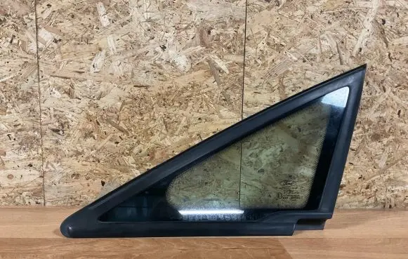 Ford C-MAX II Front triangle window/glass AM51R29711A 43R001582 DOT682AS2M3440