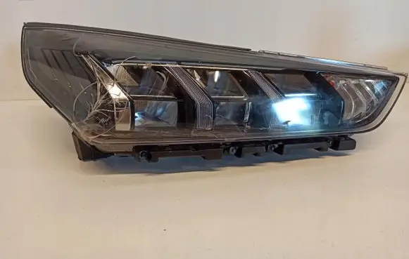Hyundai Ioniq Headlight/headlamp 92102-G2