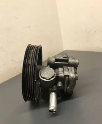 Peugeot 4007 Power steering pump