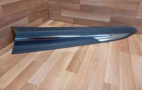 Front door trim (molding)