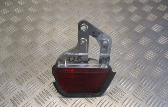 Toyota Avensis T250 Third/center stoplight